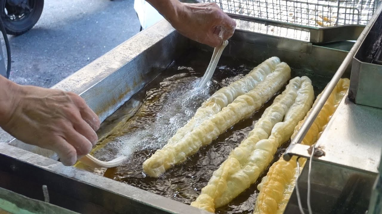 带你逛逛台湾街头传统早点,烧饼夹油条你有吃过吗?味道超赞!